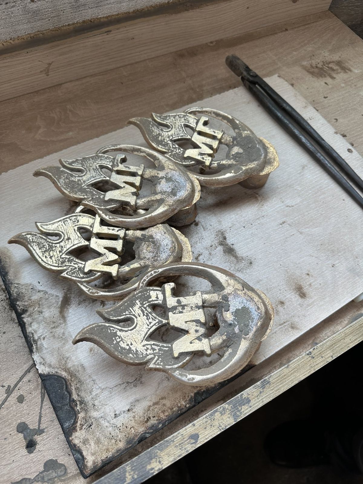 Raw castings out of the sand