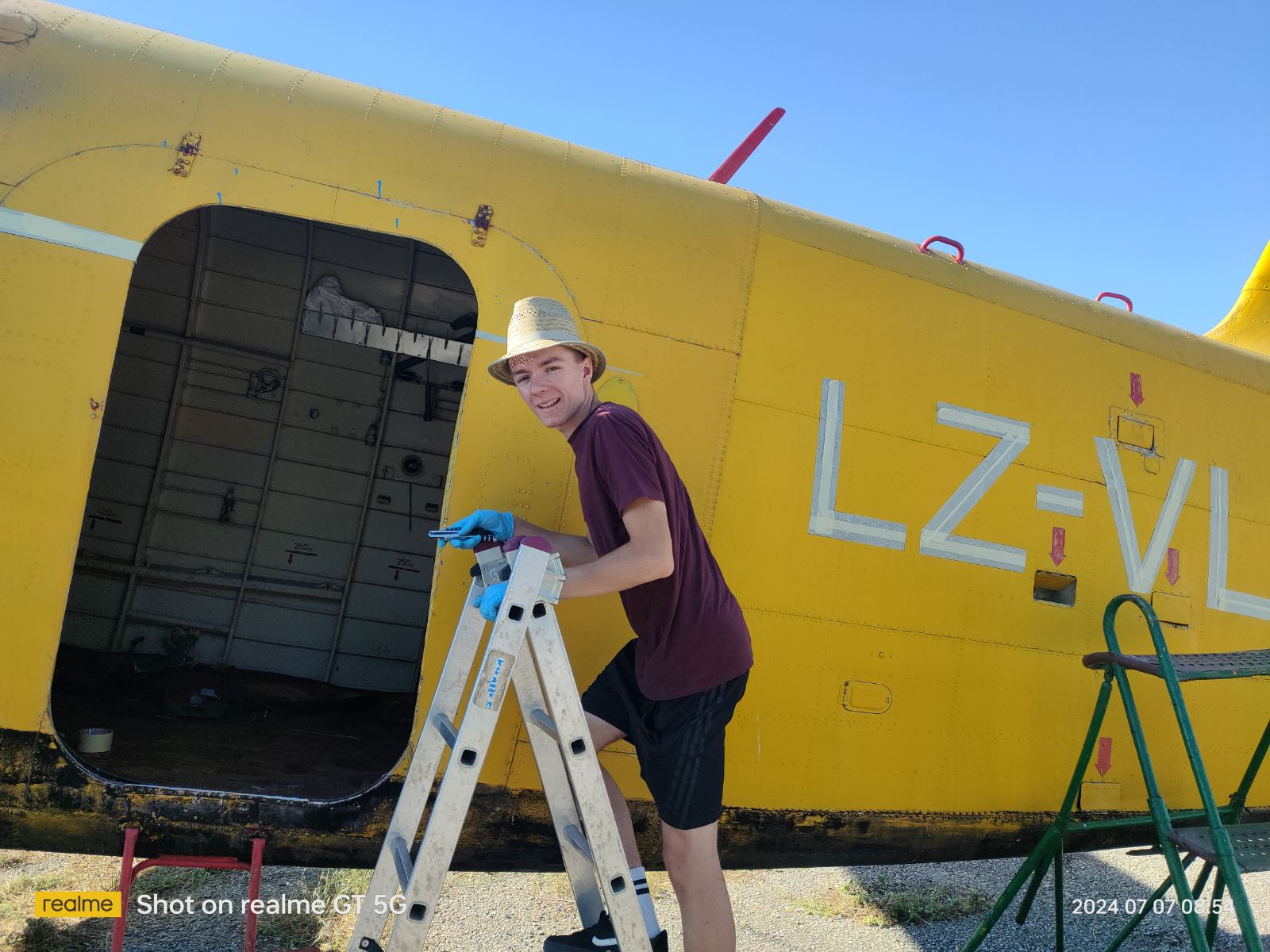 Antonov AN-2 restoration