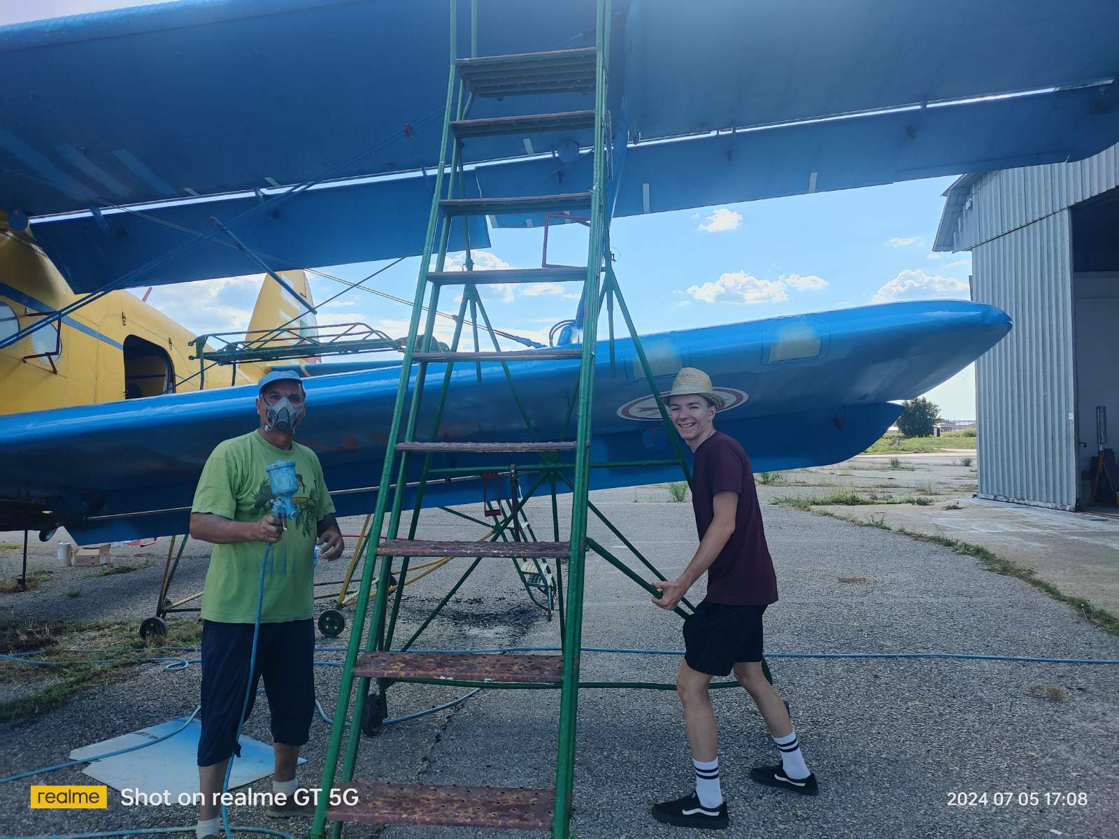 Hangar work at Rebus Flight School